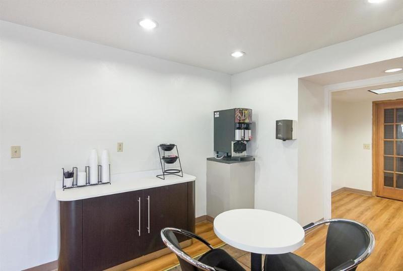 Studio Inn Extended Stay Oklahoma City Airport By Oyo 외부 사진