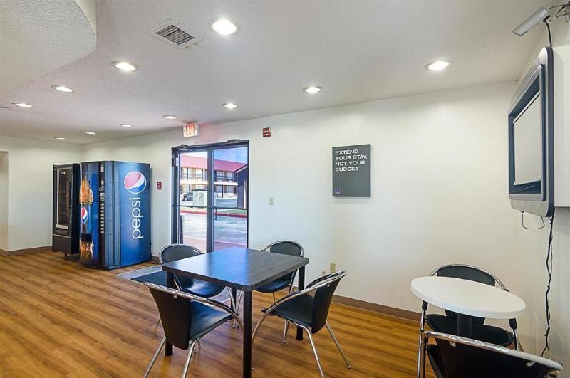 Studio Inn Extended Stay Oklahoma City Airport By Oyo 외부 사진